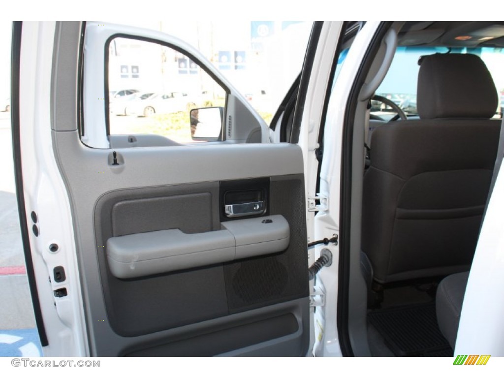 2006 F150 XLT SuperCrew - Oxford White / Tan photo #12