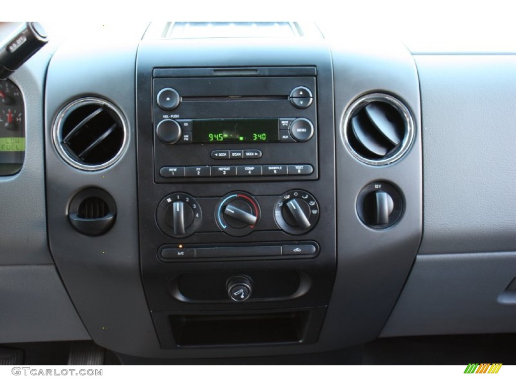 2006 F150 XLT SuperCrew - Oxford White / Tan photo #22