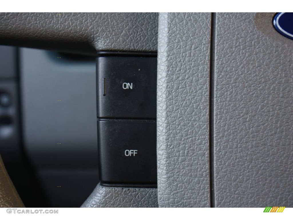 2006 F150 XLT SuperCrew - Oxford White / Tan photo #25