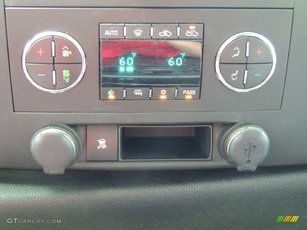 2010 GMC Sierra 1500 SLE Crew Cab Controls Photo #80321540