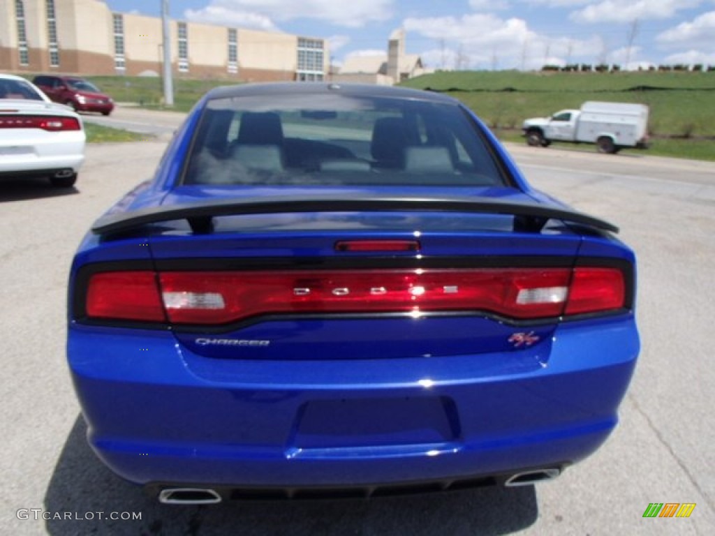 2013 Charger R/T Daytona - Daytona Blue Pearl / Daytona Edition Black/Blue photo #7