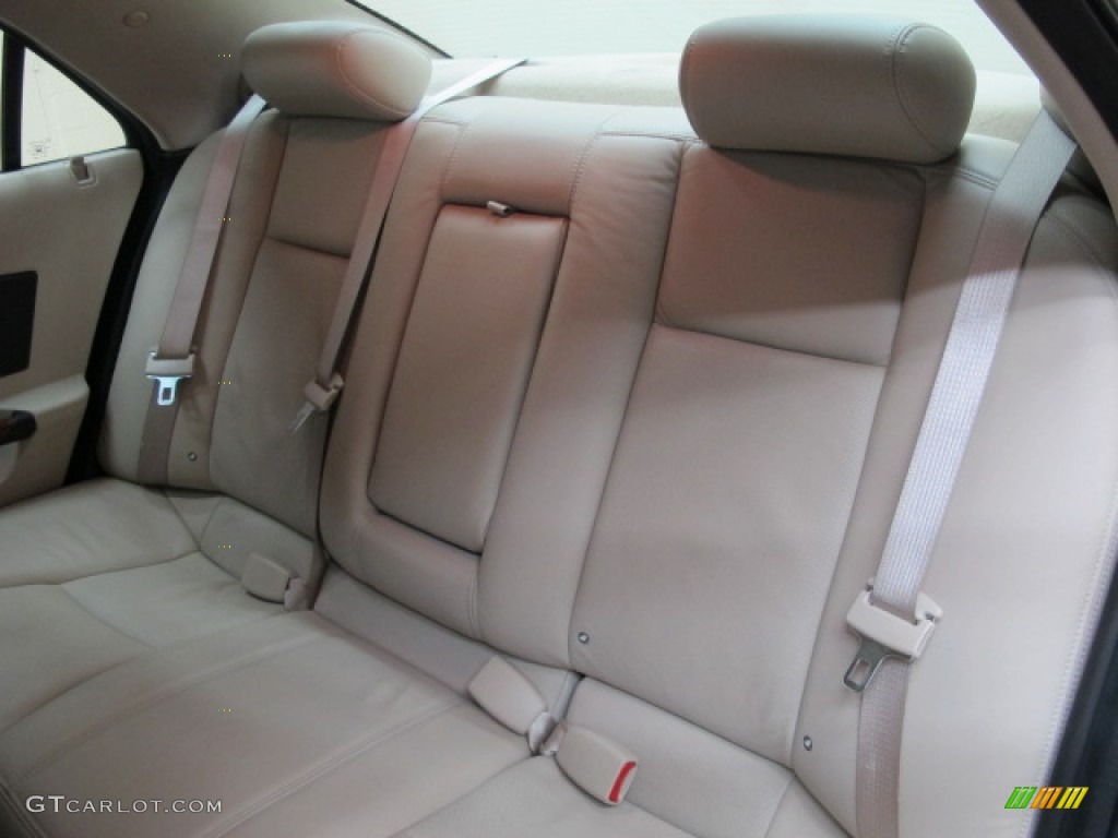 2003 CTS Sedan - Sable Black / Light Neutral photo #17