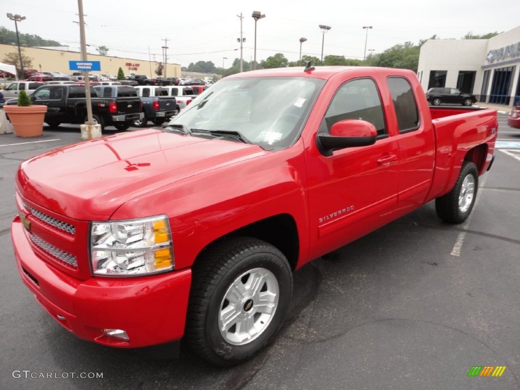 Victory Red 2011 Chevrolet Silverado 1500 LT Extended Cab 4x4 Exterior Photo #80326160