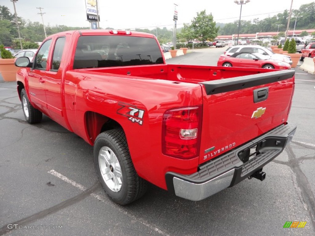 Victory Red 2011 Chevrolet Silverado 1500 LT Extended Cab 4x4 Exterior Photo #80326200