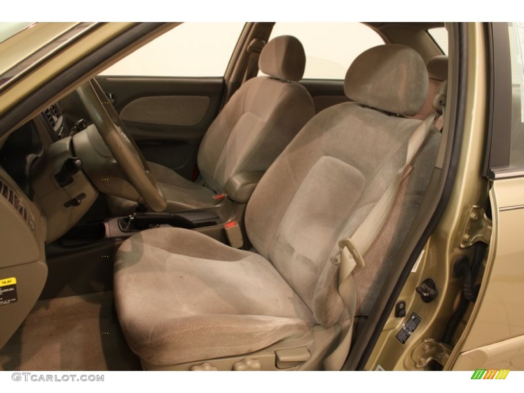 2002 Hyundai Sonata Standard Sonata Model Front Seat Photo #80326541