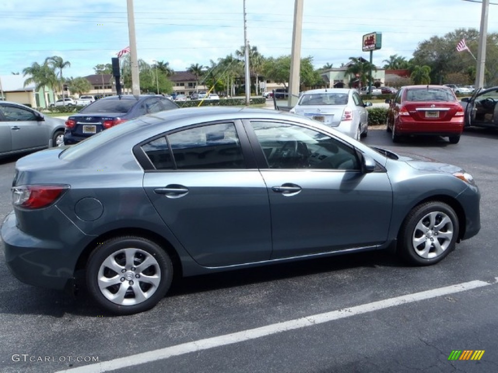 2013 MAZDA3 i SV 4 Door - Dolphin Gray Mica / Black photo #6