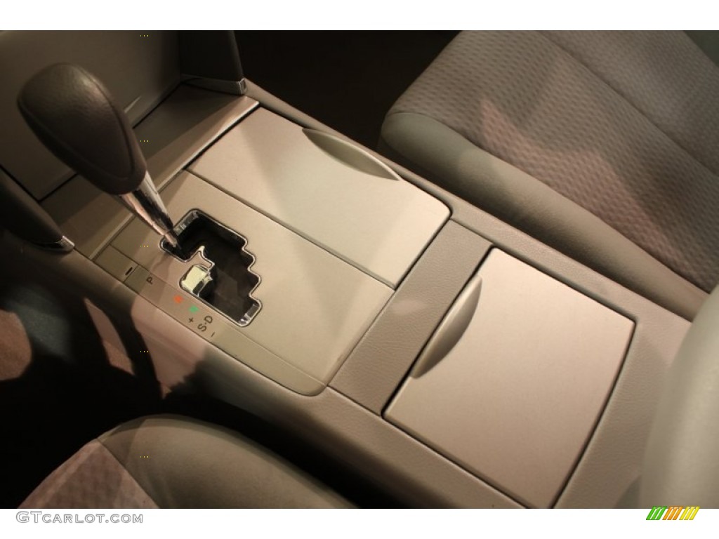 2010 Camry LE - Classic Silver Metallic / Ash Gray photo #9