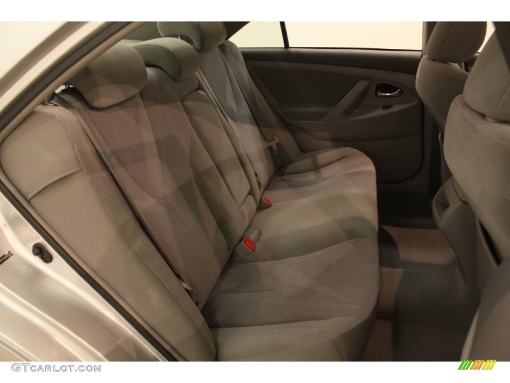 2010 Camry LE - Classic Silver Metallic / Ash Gray photo #12
