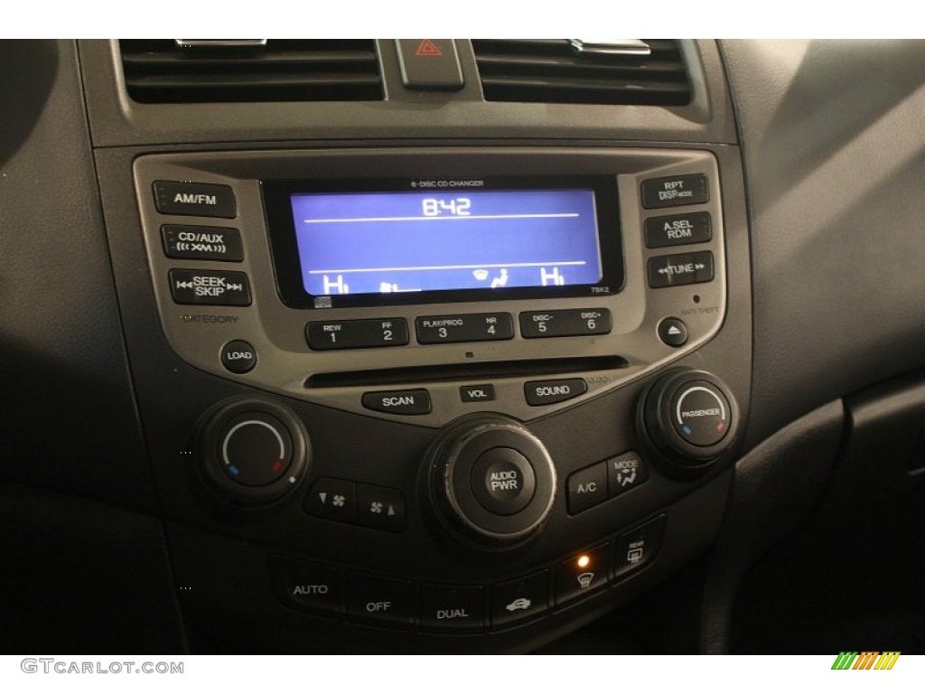 2006 Honda Accord EX-L Sedan Controls Photo #80330135