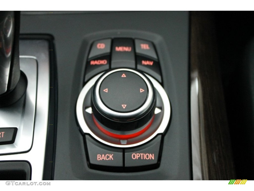 2011 BMW X5 xDrive 50i Controls Photo #80331167