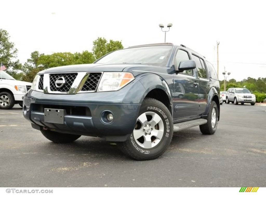 2005 Pathfinder SE 4x4 - Silverton Blue Pearl / Graphite photo #1