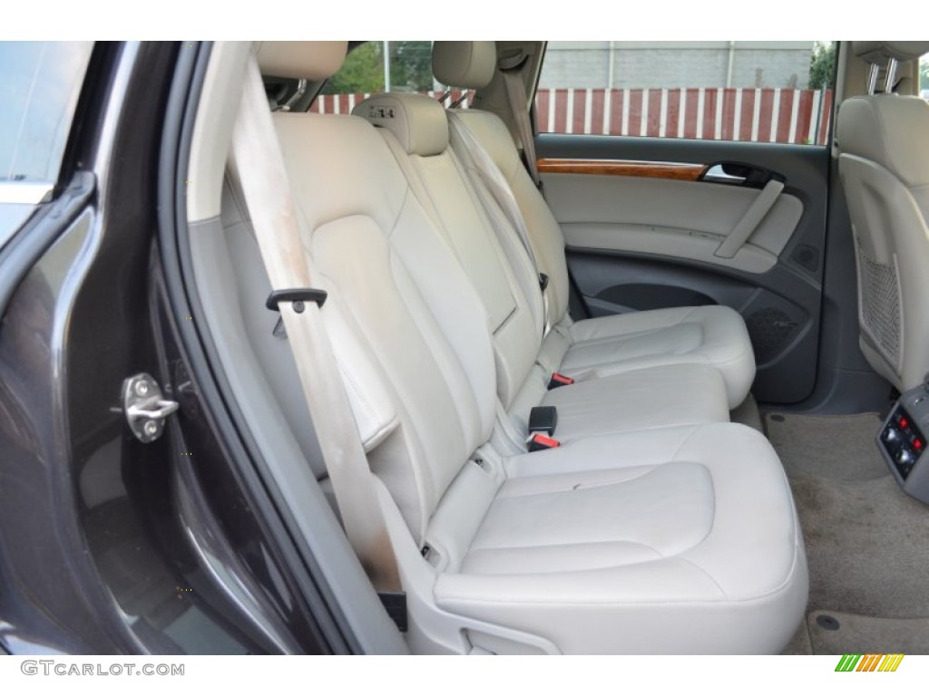 2007 Audi Q7 3.6 Premium quattro Rear Seat Photo #80333936