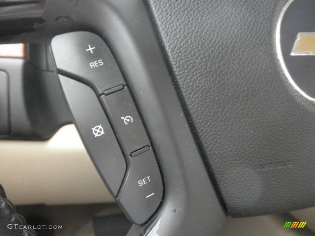 2008 Chevrolet Suburban 1500 LTZ 4x4 Controls Photo #80335820