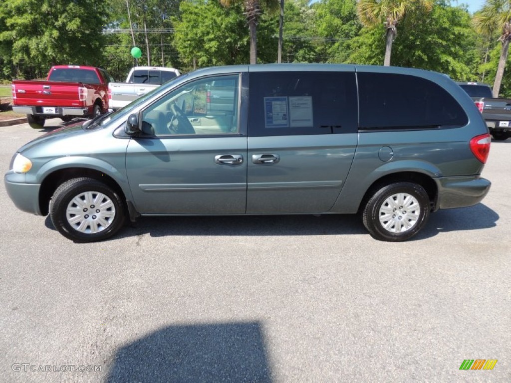 Magnesium Pearl 2006 Chrysler Town & Country LX Exterior Photo #80335880