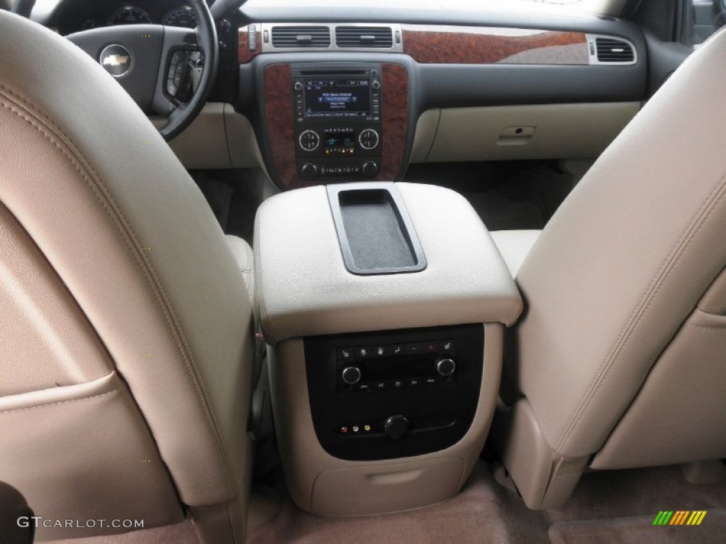 2008 Chevrolet Suburban 1500 LTZ 4x4 Controls Photo #80335987