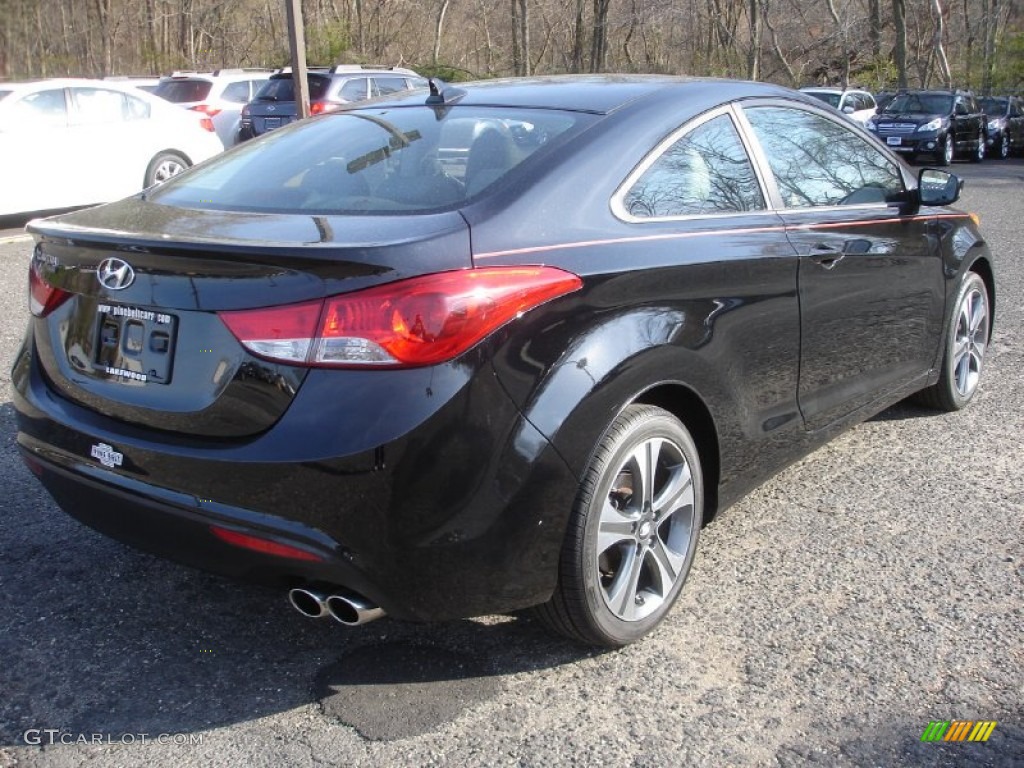2013 Elantra Coupe SE - Black / Black photo #4