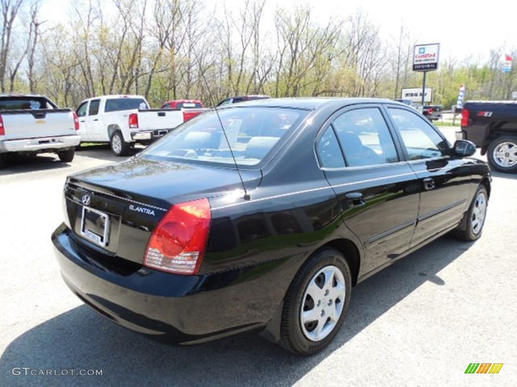 2004 Elantra GLS Sedan - Black Obsidian / Gray photo #6