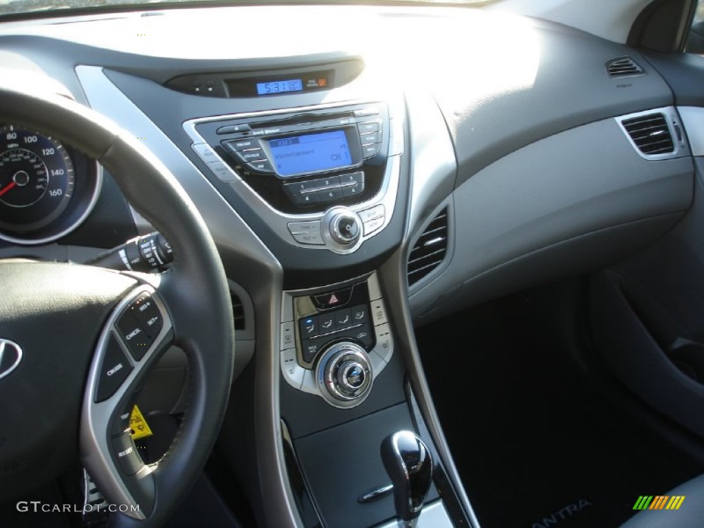 2013 Elantra Coupe SE - Black / Black photo #12