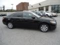 Black - Camry LE Photo No. 5