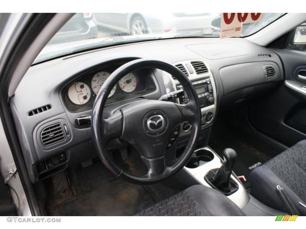 Gray Interior 2003 Mazda Protege 5 Wagon Photo #80339729