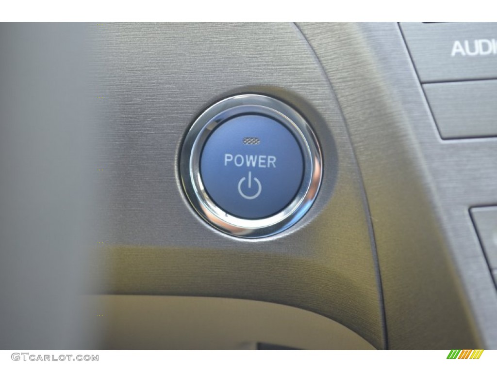 2013 Toyota Prius Three Hybrid Controls Photo #80339909