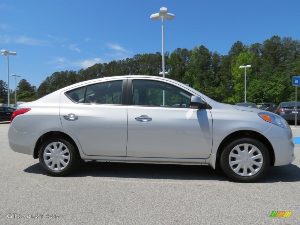 Brilliant Silver 2013 Nissan Versa 1.6 SV Sedan Exterior Photo #80339936
