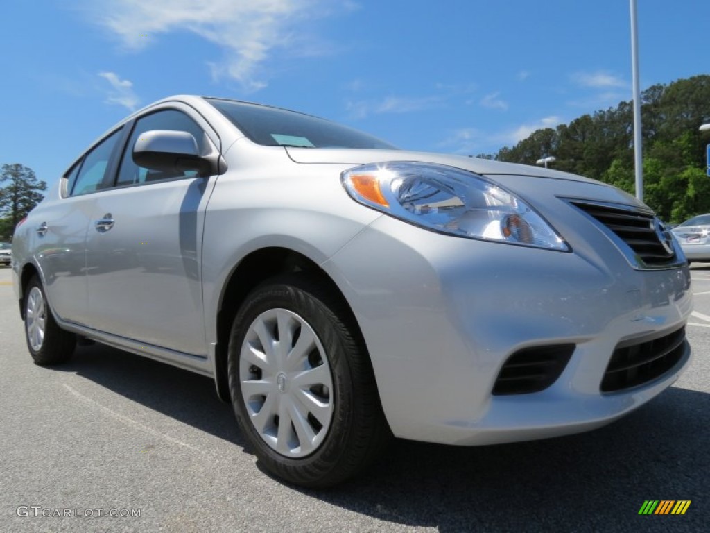 Brilliant Silver 2013 Nissan Versa 1.6 SV Sedan Exterior Photo #80339955