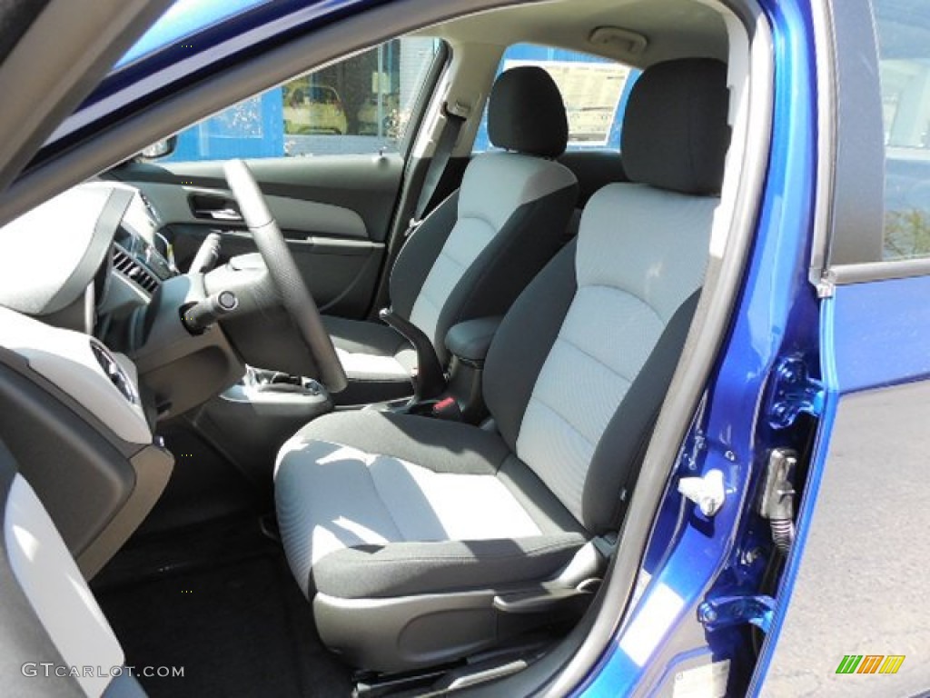 2013 Cruze LS - Blue Topaz Metallic / Jet Black/Medium Titanium photo #12