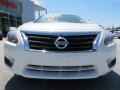Pearl White - Altima 2.5 S Photo No. 8