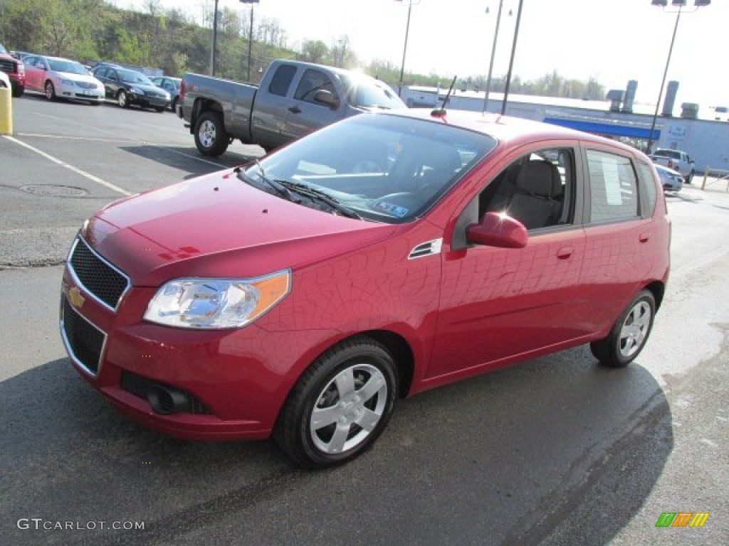 2010 Aveo Aveo5 LT - Sport Red / Charcoal photo #5