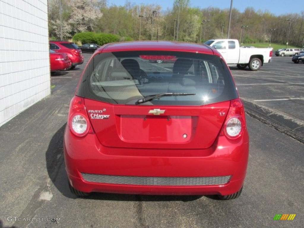 2010 Aveo Aveo5 LT - Sport Red / Charcoal photo #7