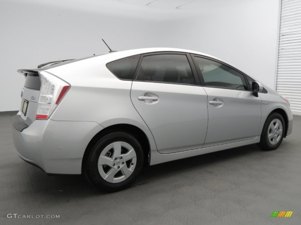 2010 Prius Hybrid II - Classic Silver Metallic / Dark Gray photo #5