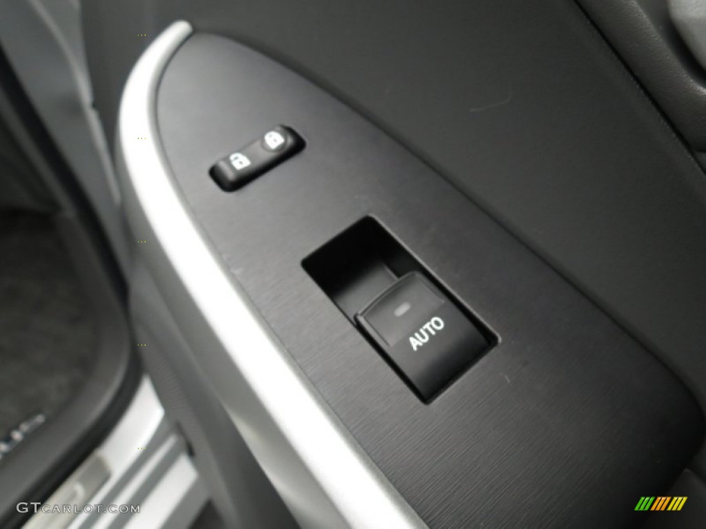 2010 Prius Hybrid II - Classic Silver Metallic / Dark Gray photo #13