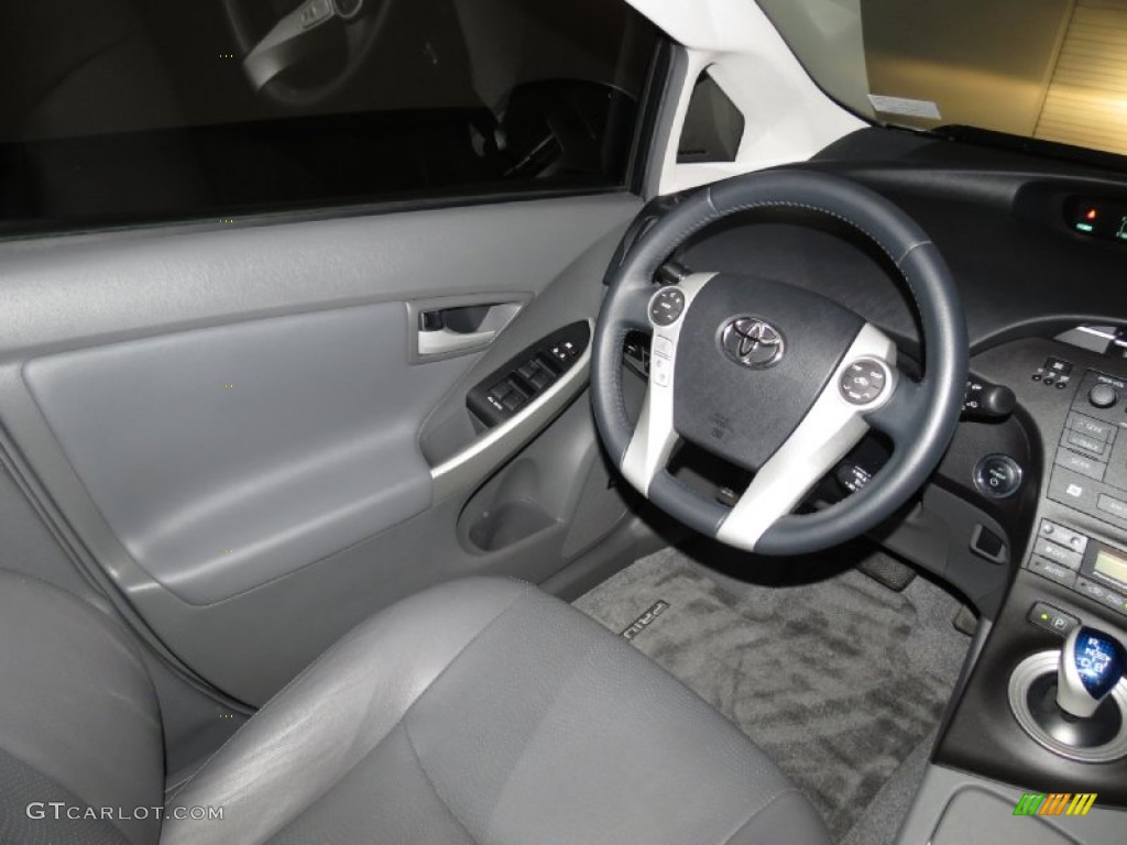 2010 Prius Hybrid II - Classic Silver Metallic / Dark Gray photo #19