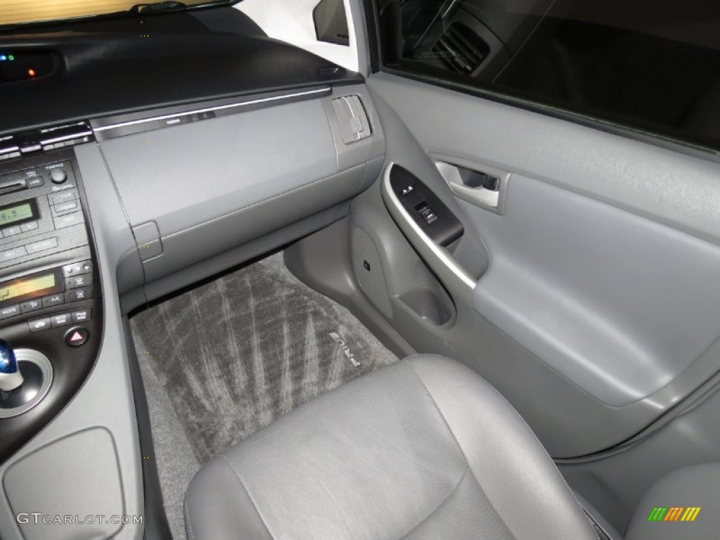 2010 Prius Hybrid II - Classic Silver Metallic / Dark Gray photo #20