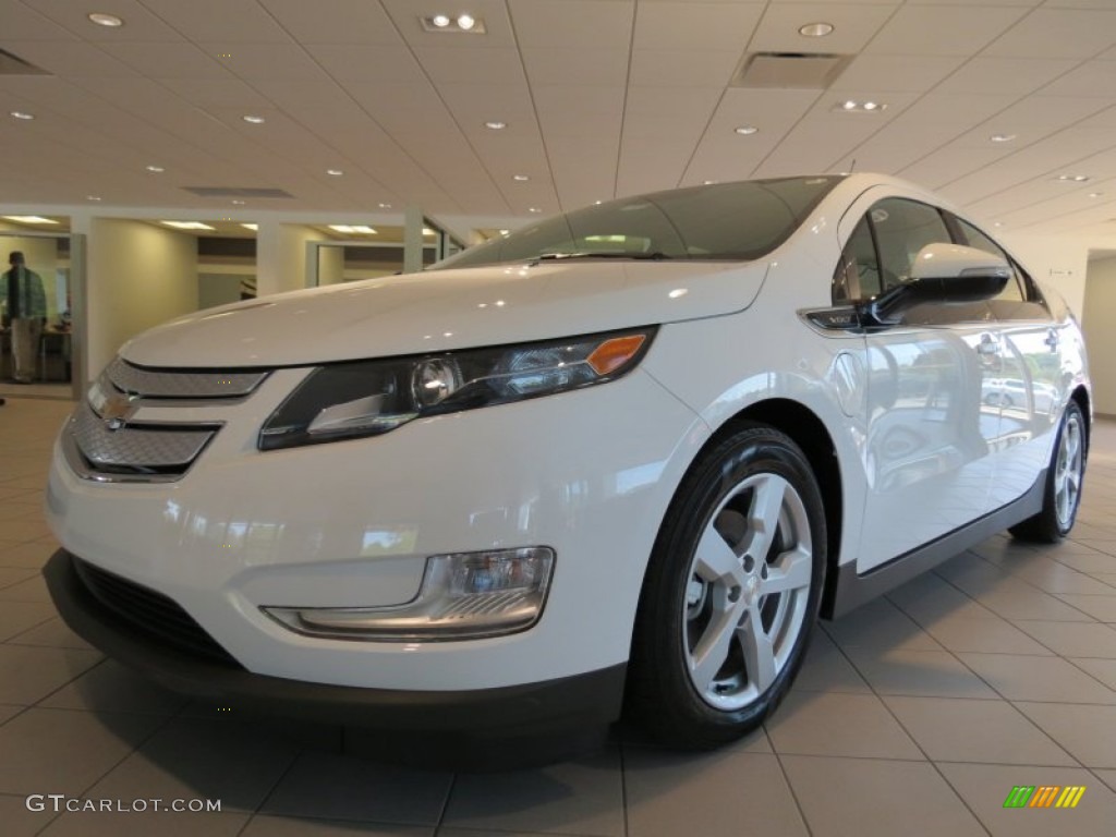 2013 Volt  - Summit White / Pebble Beige/Dark Accents photo #3