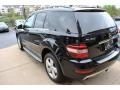Black - ML 350 4Matic Photo No. 5