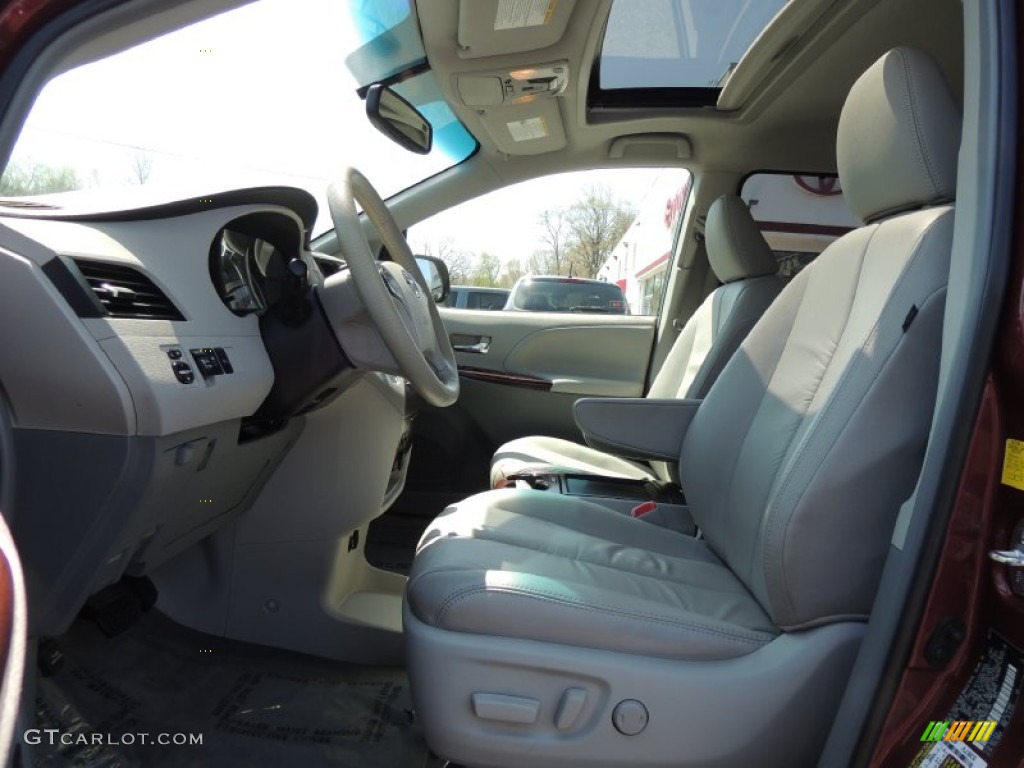 2011 Sienna XLE AWD - Salsa Red Pearl / Bisque photo #10