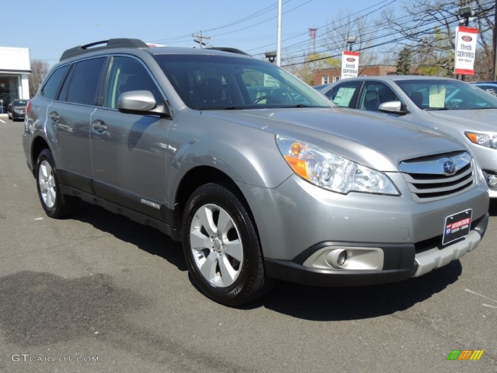 2010 Outback 2.5i Limited Wagon - Steel Silver Metallic / Off Black photo #3
