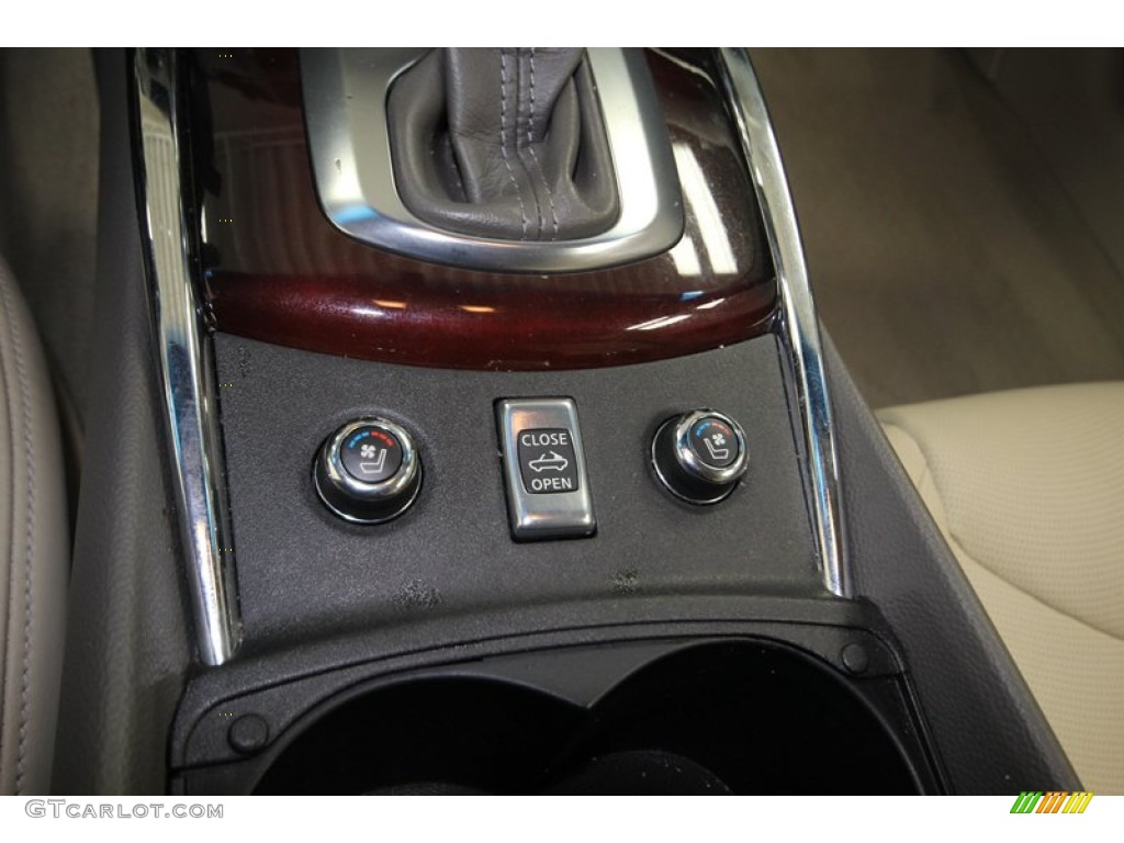 2011 Infiniti G 37 Convertible Controls Photo #80349086