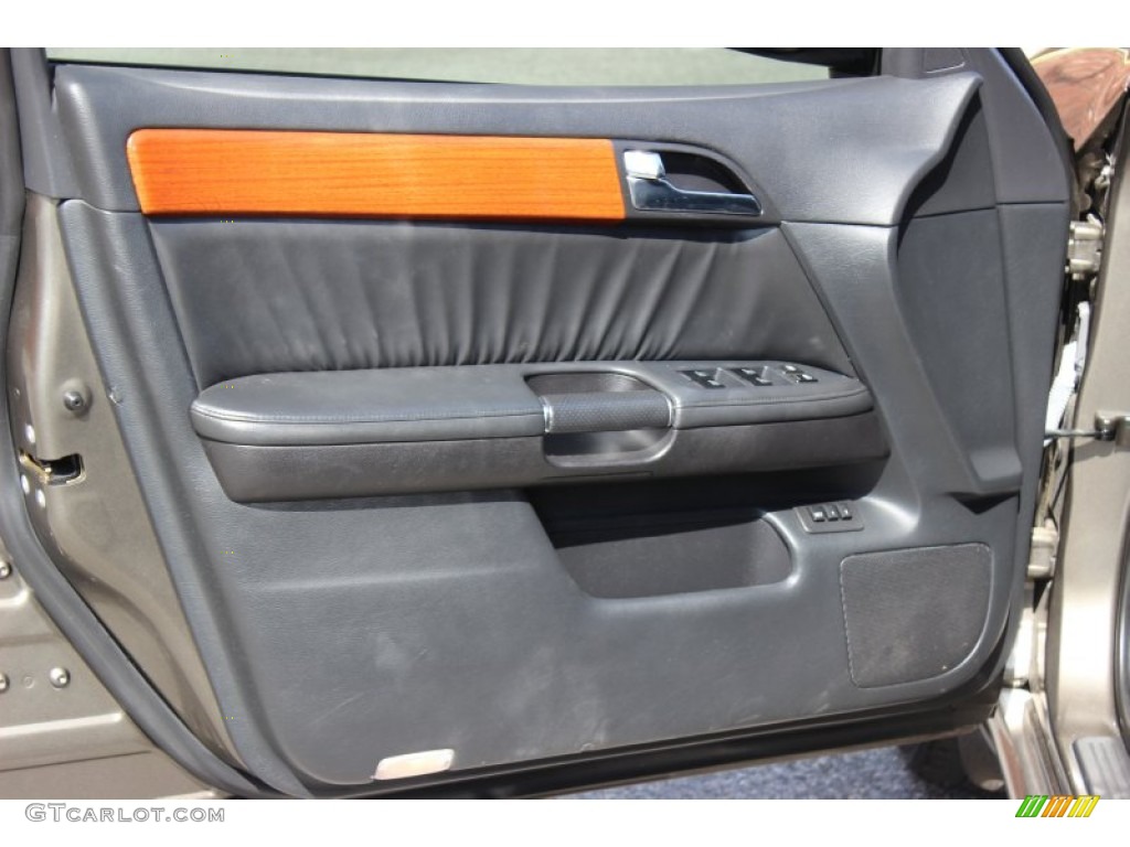2006 Infiniti M 35x Sedan Graphite Door Panel Photo #80349141