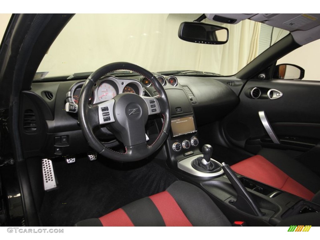 2007 Nissan 350Z NISMO Coupe Carbon/Red Dashboard Photo #80349315