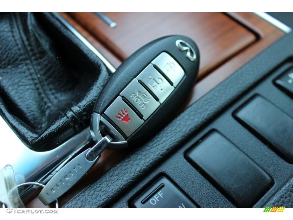 2006 Infiniti M 35x Sedan Keys Photos