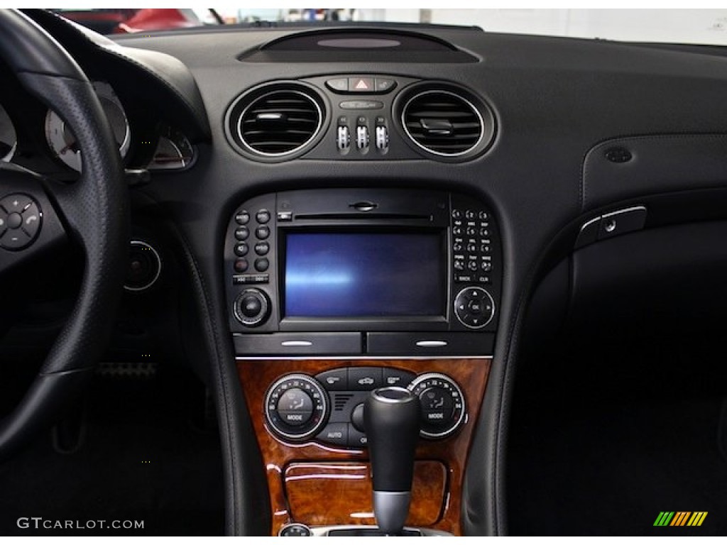 2011 Mercedes-Benz SL 63 AMG Roadster Controls Photo #80355280