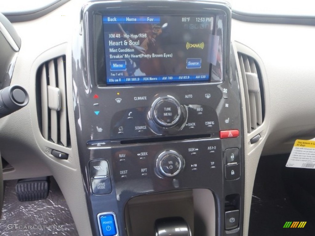 2013 Chevrolet Volt Standard Volt Model Controls Photo #80356504