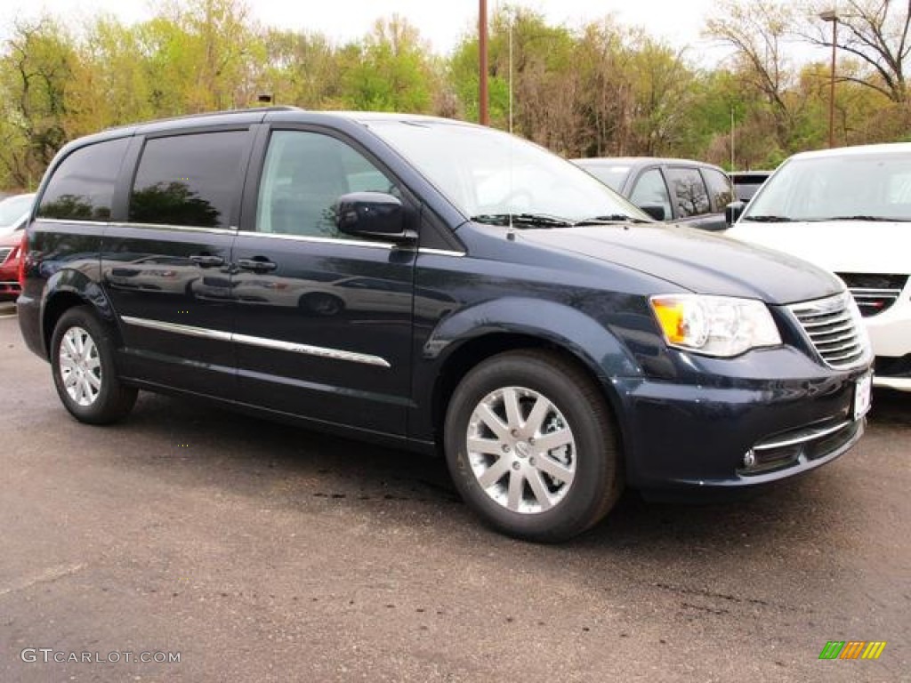 2013 Town & Country Touring - Maximum Steel Metallic / Black/Light Graystone photo #2