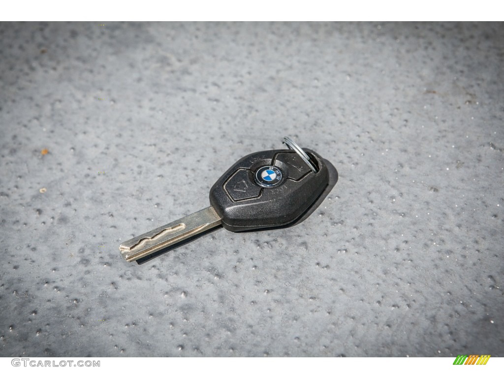 2007 BMW X3 3.0si Keys Photos