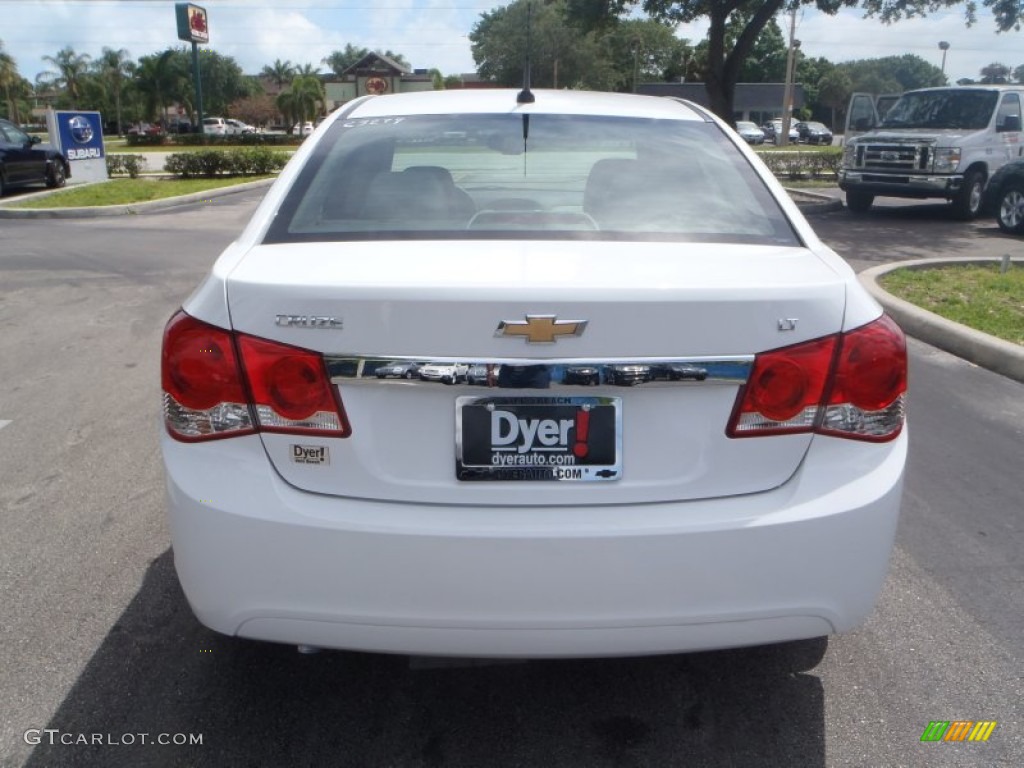 2013 Cruze LT - Summit White / Medium Titanium photo #5