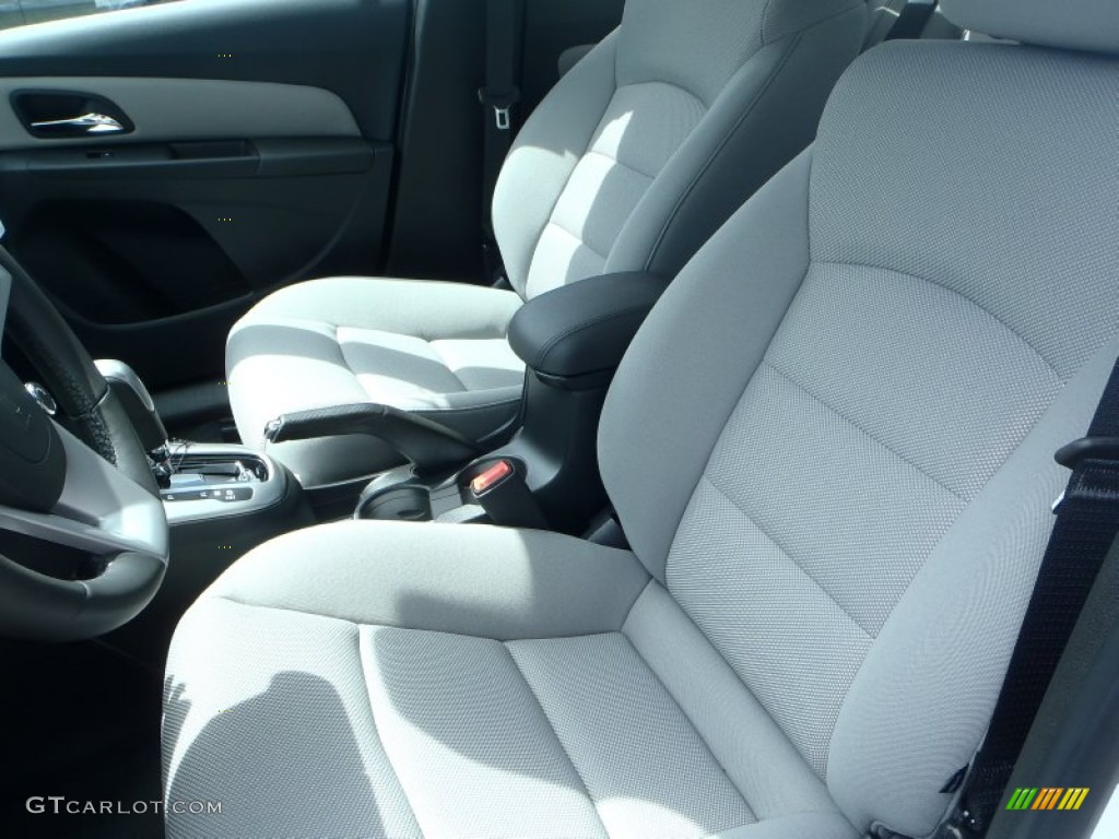 2013 Cruze LT - Summit White / Medium Titanium photo #9