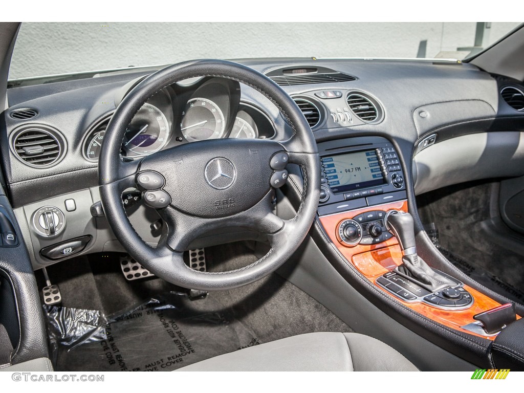 Charcoal Interior 2005 Mercedes-Benz SL 500 Roadster Photo #80368241
